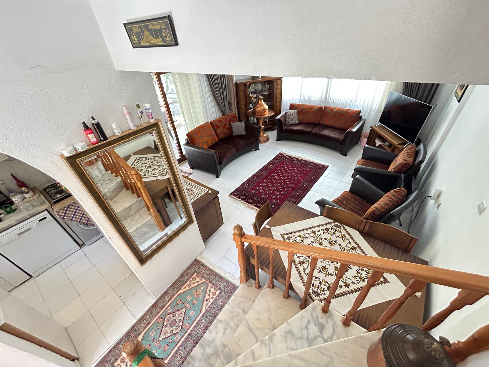 MARMARİS ARMUTALANDA KÖŞE KONUM BAHÇELİ SATILIK 3+1 TRİBLEKS VİLLA